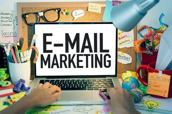Is Email Still Effective For Affiliate Marketing? (Explained) 3 what is email marketing and how does email marketing work
